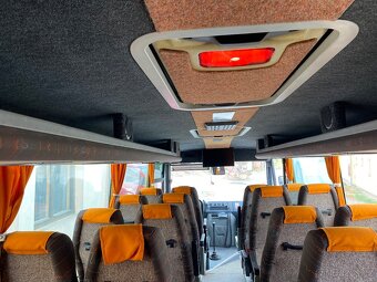 Mercedes Benz 815d - 8