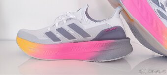 Adidas Ultraboost 5X zbrusu nové vel.UK 12,5 - 8