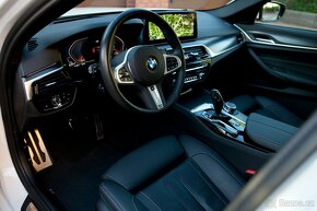 BMW Rad 5 Touring 520d °M-packet°Laser°V Zaruke do 5/2026 - 8