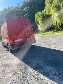 Ford tranzit 2.2 - 8