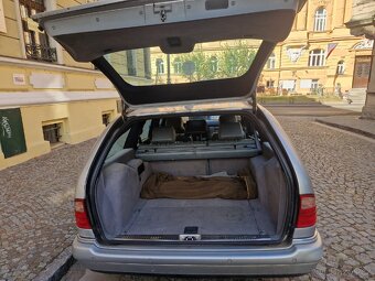Mercedes E430 - 8