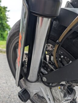 KTM SM 950 r.v. 2006 najeto 50 000 km - 8