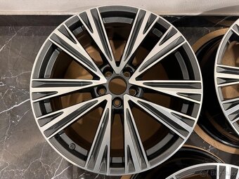 original audi a6 4k r20 s line 4K0601025J - 8