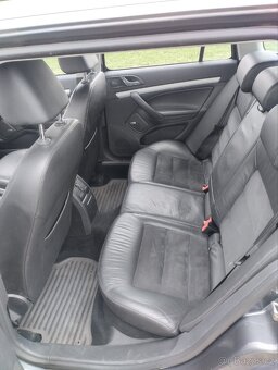 Škoda Octavia Scout 4x4 1.8 TSI - 8