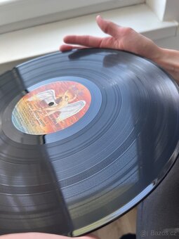 Led Zeppelin – Physical Graffiti - 8