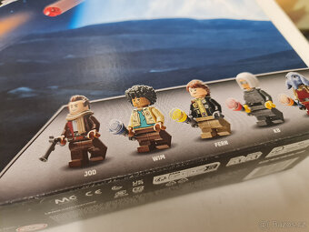 LEGO® Star Wars™ 75374 Onyx Cinder + dárek - 8