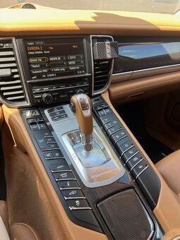 Porsche Panamera Turbo - 8