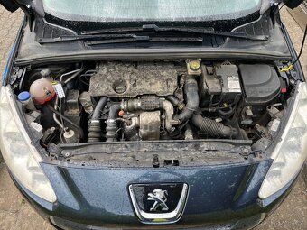 Peugeot 308 kombi 1.6 HDi 68kW facelift 10/2012 - 8
