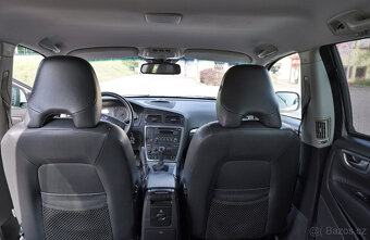 Volvo XC70 D5 2007, 136kW, 4x4, automat, BT, zimní kola - 8