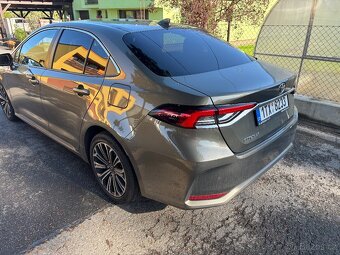Toyota Corolla 1.6 Benzín - 8