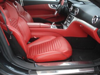 Mercedes-Benz SL 550 EDITION 1 - 8