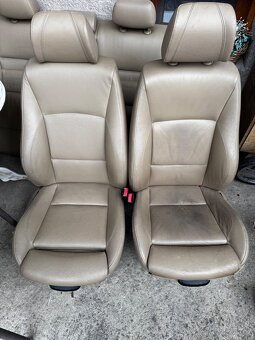 Bmw e90 kompletní interiér. - 8