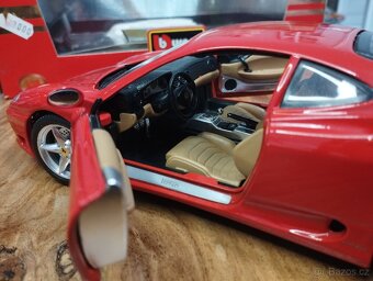 Ferrari 360 Modena 1/18 Bburago - 8