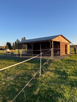 Pastevní ustájení v klidné rodinné stáji od JARA - 8