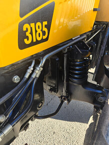 Traktor JCB Fastrac 3185 - 8
