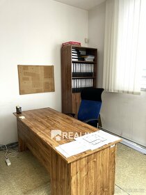 Pronájem kanceláře o velikosti 38,03m2 v Kroměříž na ulici J - 8
