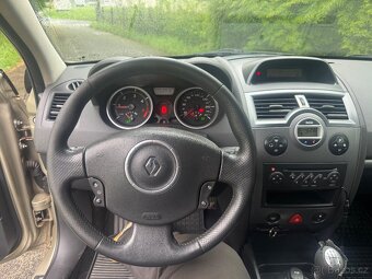 Renault Megane 2 - 8