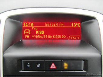 Opel Astra 1.6 16V , 85 kW benzín, 2011 - 8