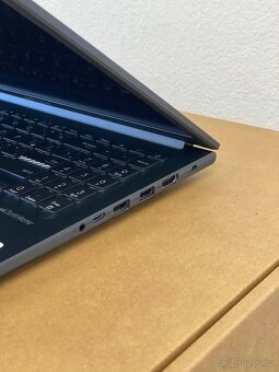 Notebook ASUS VivoBook 15 - i3/8GB/512GB/WIN 11 - 8