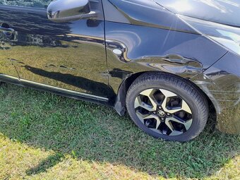 Toyota Aygo 1.0 VVT-i 53KW serviska 2x klíč TOP výbava - 8
