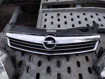 Přední světla H7/H1+ maska Opel Astra H - 8
