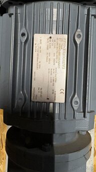 SEW motory – více typů, skladem - 8