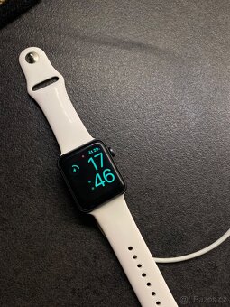 Apple Watch Series 3 42mm - 8