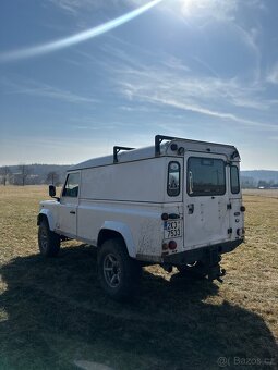 Land Rover Defender 110 Puma 2.4TDCi - 8