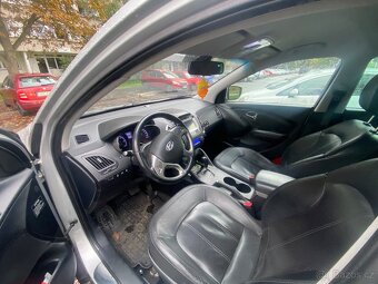 Hyundai IX35 2.0crdi 135 kw automat - 8