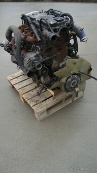 AVIA D60-D120 Motor CUMMINS EURO3 - 8