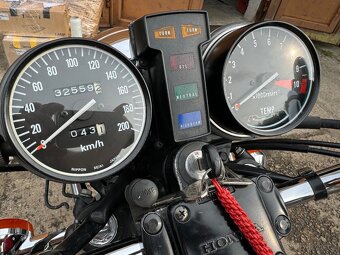 Honda CX 500c - 8