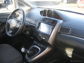 TOYOTA VERSO,1.6,97KW,BENZÍN,PARKOVACÍ KAMERA,SERVISKA - 8