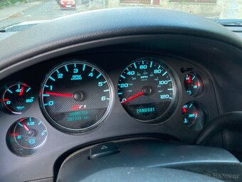 Chevrolet Tahoe - 8