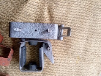 Wehrmacht waffenhalter-držáky na zbraně do vozidla - 8