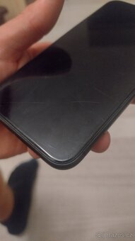 iPhone 11 64GB 79 % battery - 8