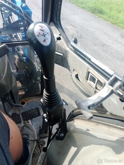 Iseki Geas 27 kabina + nakladač - 8