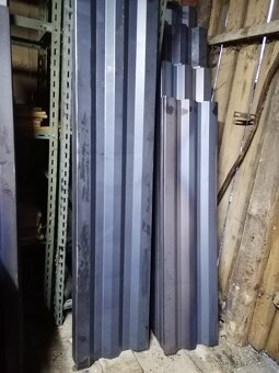 Prodám koule, uši, karhak na výklápění korby vlečky, auta - 8