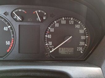 Škoda fabia 1,9TDI comfort - 8