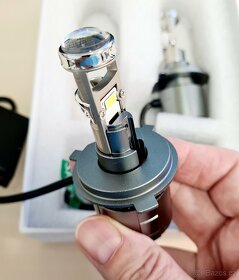 Supervýkonné LED H7/H4 projektory - KVALITNÍ SVĚTLO - 8