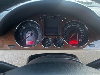 VW Passat B6 2.0 TDI 103 kW • 6 kvalt • STK 07/2026 • Kůže - 8