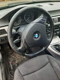 BMW 320i E91 - 8