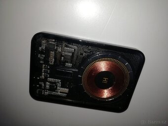 Luxusní stylová magnetická bezdrátová power banka - 8