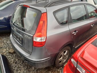 Hyundai I30 CW 1,6i 93kW 2011 6kv, LPG - dily z vozu - 8