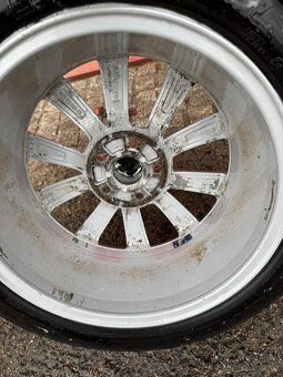 ALU kola 17" zimní pneu - 8