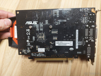 Nvidia GeForce GT 640 2GB - Asus a Gigabyte - 8