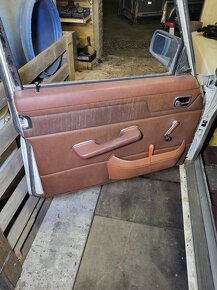 Mercedes Benz w115/8 - 8