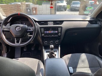 Škoda pctavia 3 2,0tdi 110 kw - 8