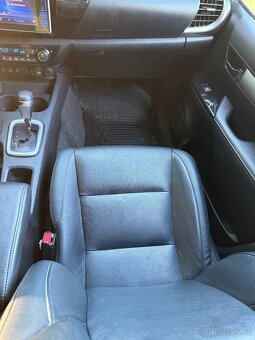 Toyota Hilux 2,4 D 110 kw - 8