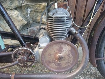 Předválečné francouzské motokolo 1933 - 8