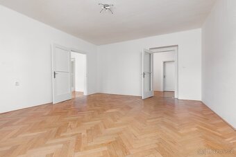 Pronájem bytu 3+1 150 m2 - 8